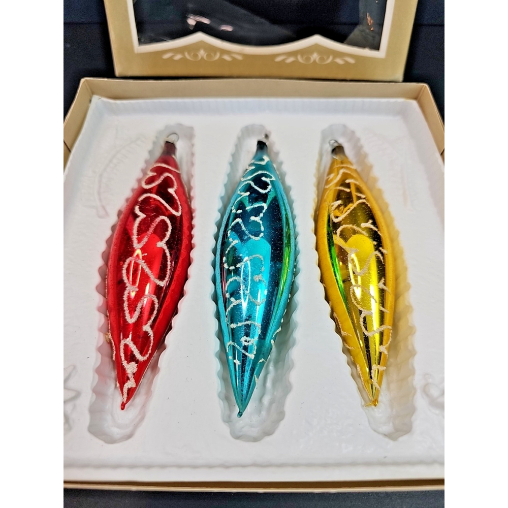 Christmas Ornaments Teardrop Oblong Baubles Lanissa Vintage West Germany